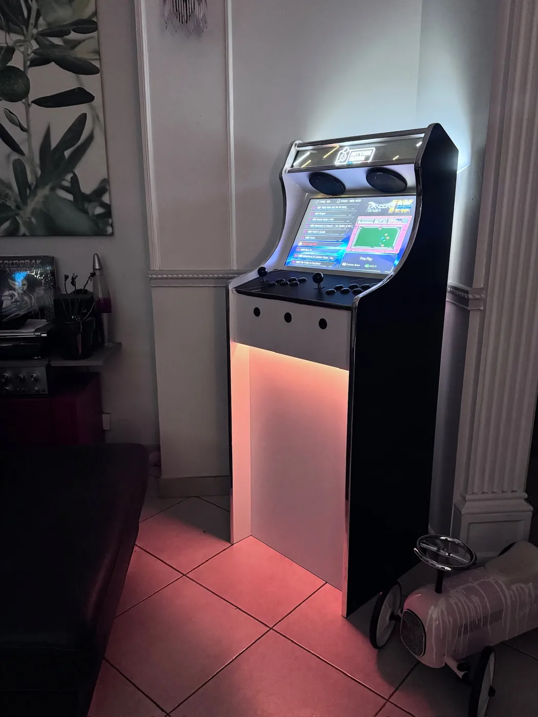 Borne arcade de mariage éclairée en rouge — Art'cade Design Nice