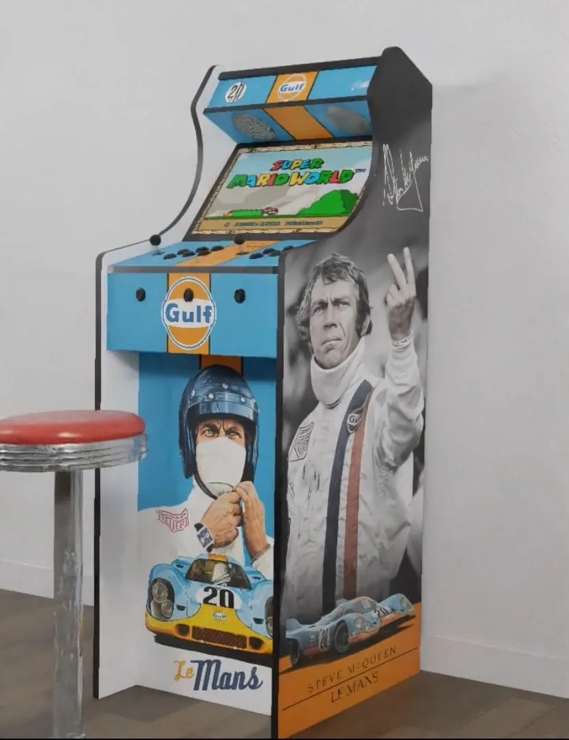 Borne Classic Steve McQueen Le Mans, création sur mesure — Art'cade Design Nice
