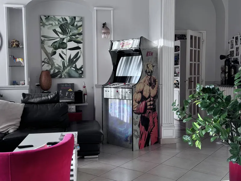 Design meuble salon luxe borne arcade Nice